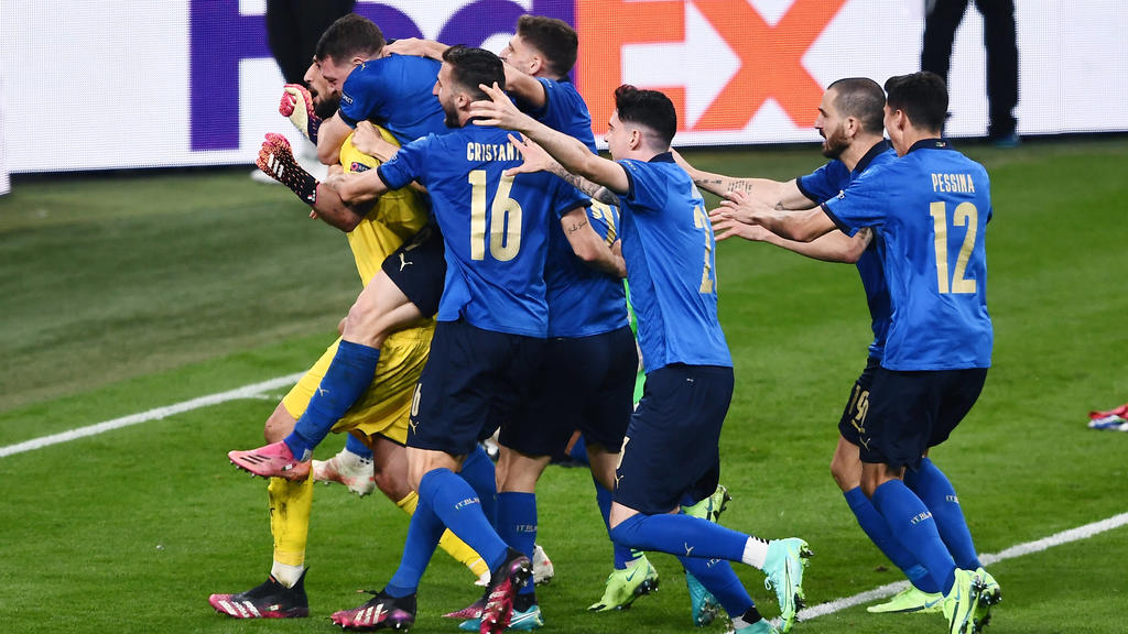 Italien jubelt nach dem Sieg im EM-Finale