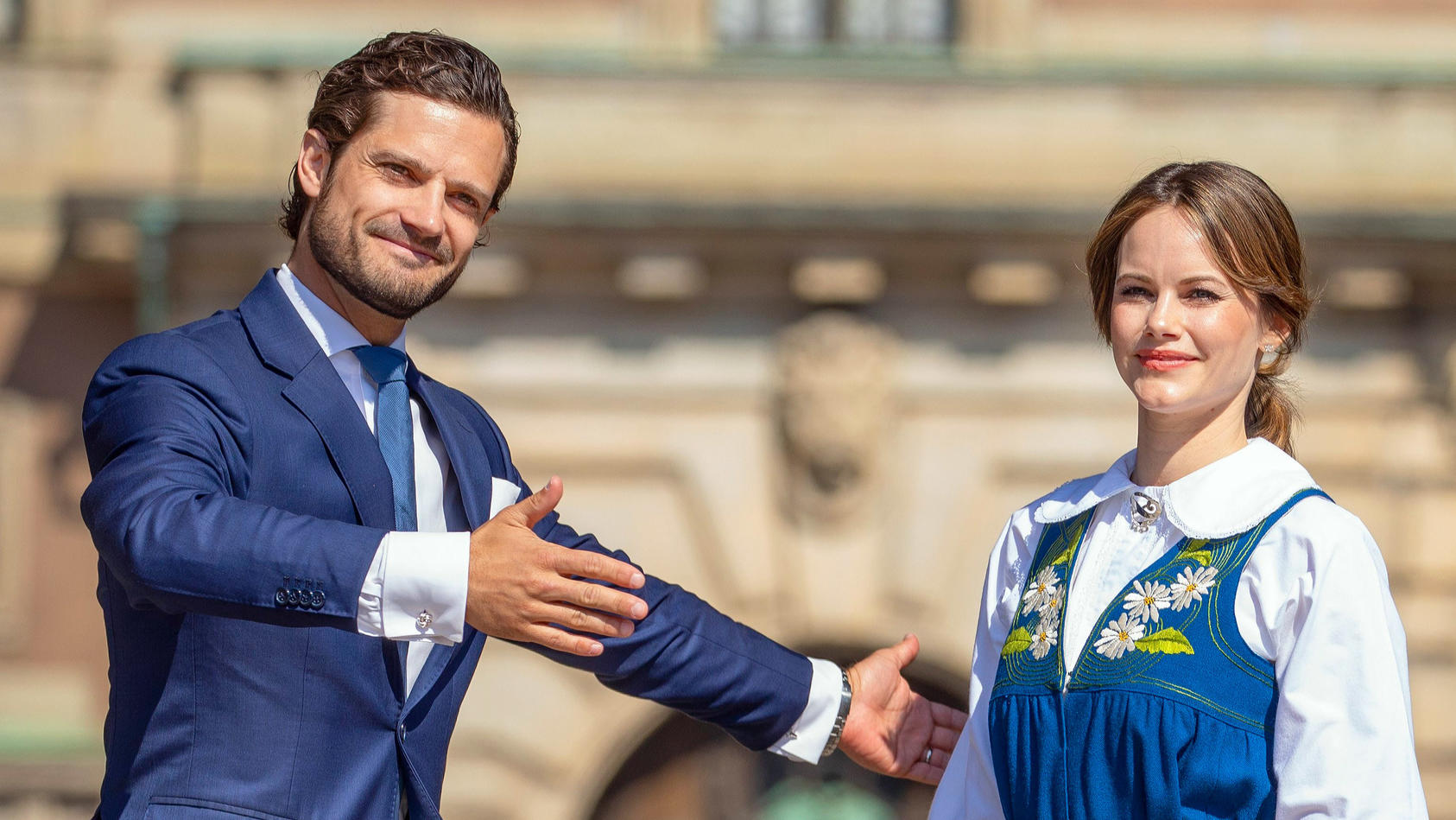 Prinz Carl Philip und Sofia von Schweden teilen ihr Familienglück in den sozialen Medien.