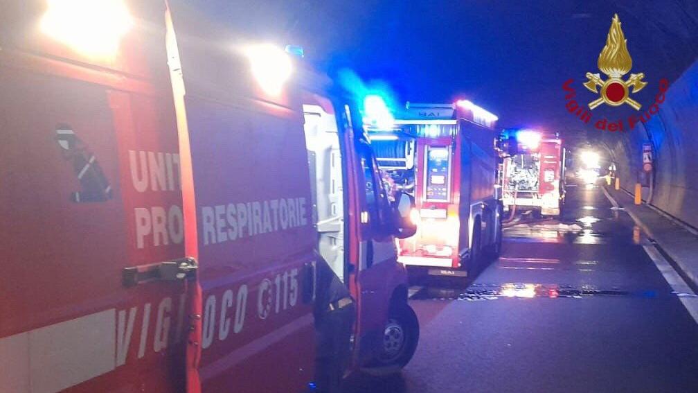 Feuerwehreinsatz wegen brennendem Bus