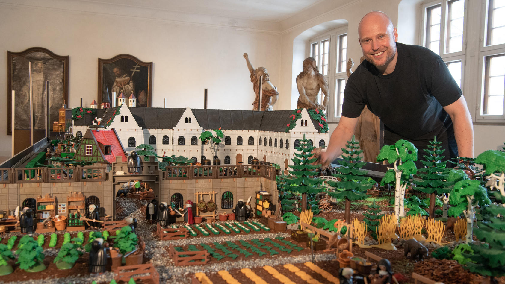 Oliver Schaffer hat das Kloster Eberbach in der Playmobil-Version geschaffen.