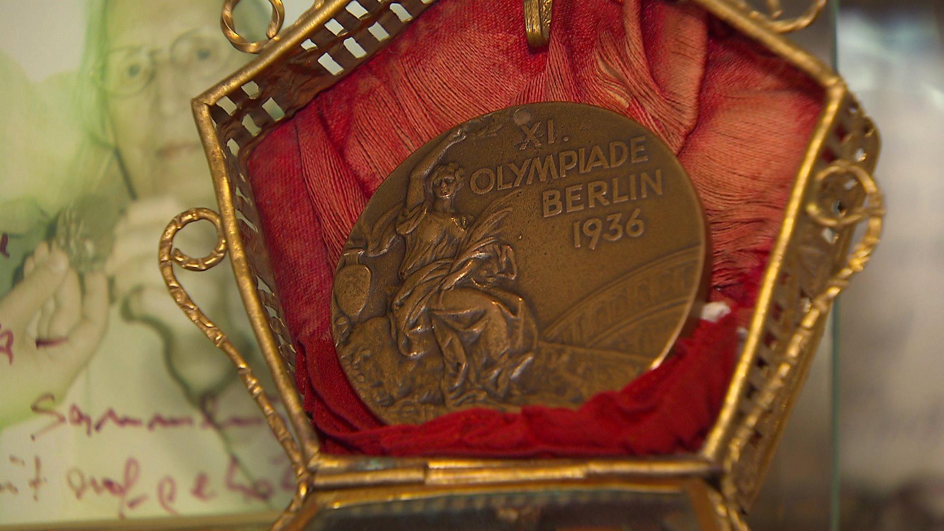 Die Bronzemedaille gewann Leichtathletin Elfriede Kaun bei den Olympischen Spielen in Berlin im Hochspringen.