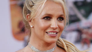 ARCHIV - 22.07.2019, USA, Los Angeles: Britney Spears, Sängerin aus den USA, kommt zur Premiere von "Once Upon A Time in Hollywood". Spears hat Berichten zufolge eine Ablösung ihres Vaters als Vormund vor Gericht beantragt. (zu dpa "Medien: Britney Spears beantragt neuen dauerhaften Vormund") Foto: Kay Blake/ZUMA Wire/dpa +++ dpa-Bildfunk +++