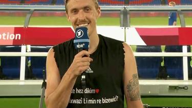 Max Kruse: Heiratsantrag vor laufender Kamera