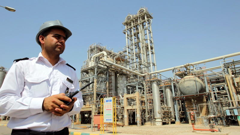 Iran dreht zwei EU-Ländern den Öl-Hahn zu.