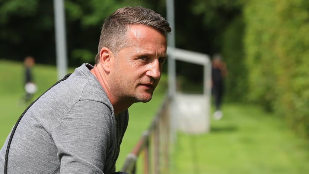 09.07.2021 Offenbach am Main, Biberer BergStadion - Stadion Bieberer Berg Regionalliga Südwest Saison 2021/2022 Kickers Offenbach OFC Trainingsauftakt OFC-Geschäftsführer Thomas Sobotzik *** 09 07 2021 Offenbach am Main, Biberer BergStadion Stadion B