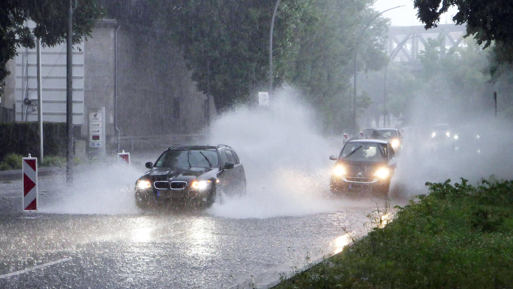 Unwetter in Deutschland - Ahrtal erlebt neue Überflutungen