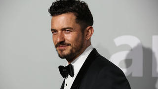  July 16, 2021, Antibes, Provence Alpes Cote d Azur, France: Orlando BLOOM attends the amfAR Gala 2021 during the 74th annual Cannes Film Festival on July 16th 2021 in Antibes, France Antibes France - ZUMAc179 20210716_zep_c179_095 Copyright: xMickaelxChavetx