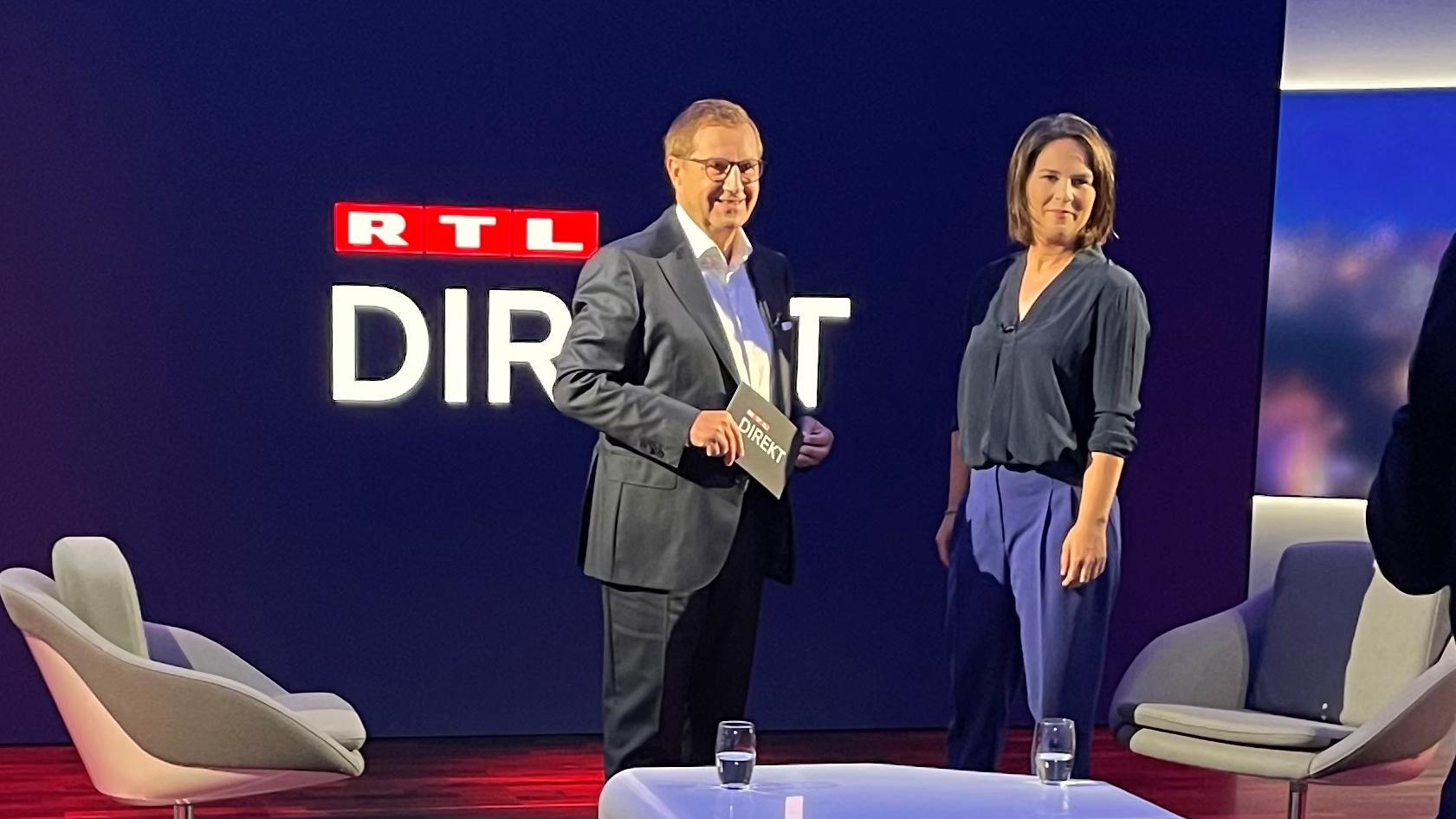 baerbock-bei-jan-hofer-wenn-sie-sich-zu-lets-dance-trauen