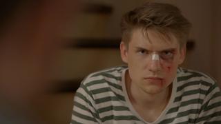 Mit diesen Wunden schockierte GZSZ-Schauspieler Lennart Borchert seine Mama - und auch die Polizei!