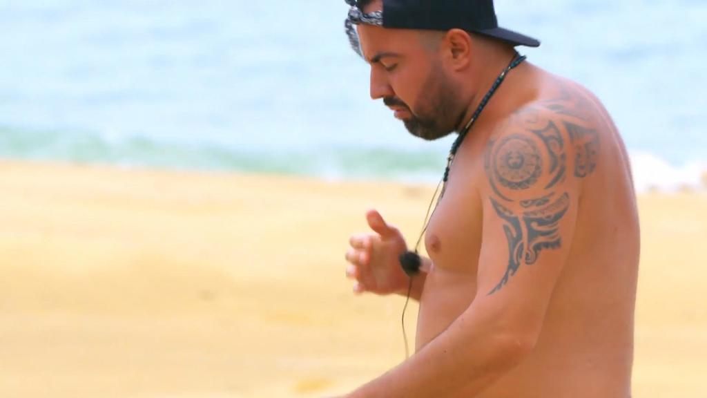Realitystar Cosimo Ciutolo sah auch schon mal frischer aus als bei dieser „Cocktail-Party“ ...