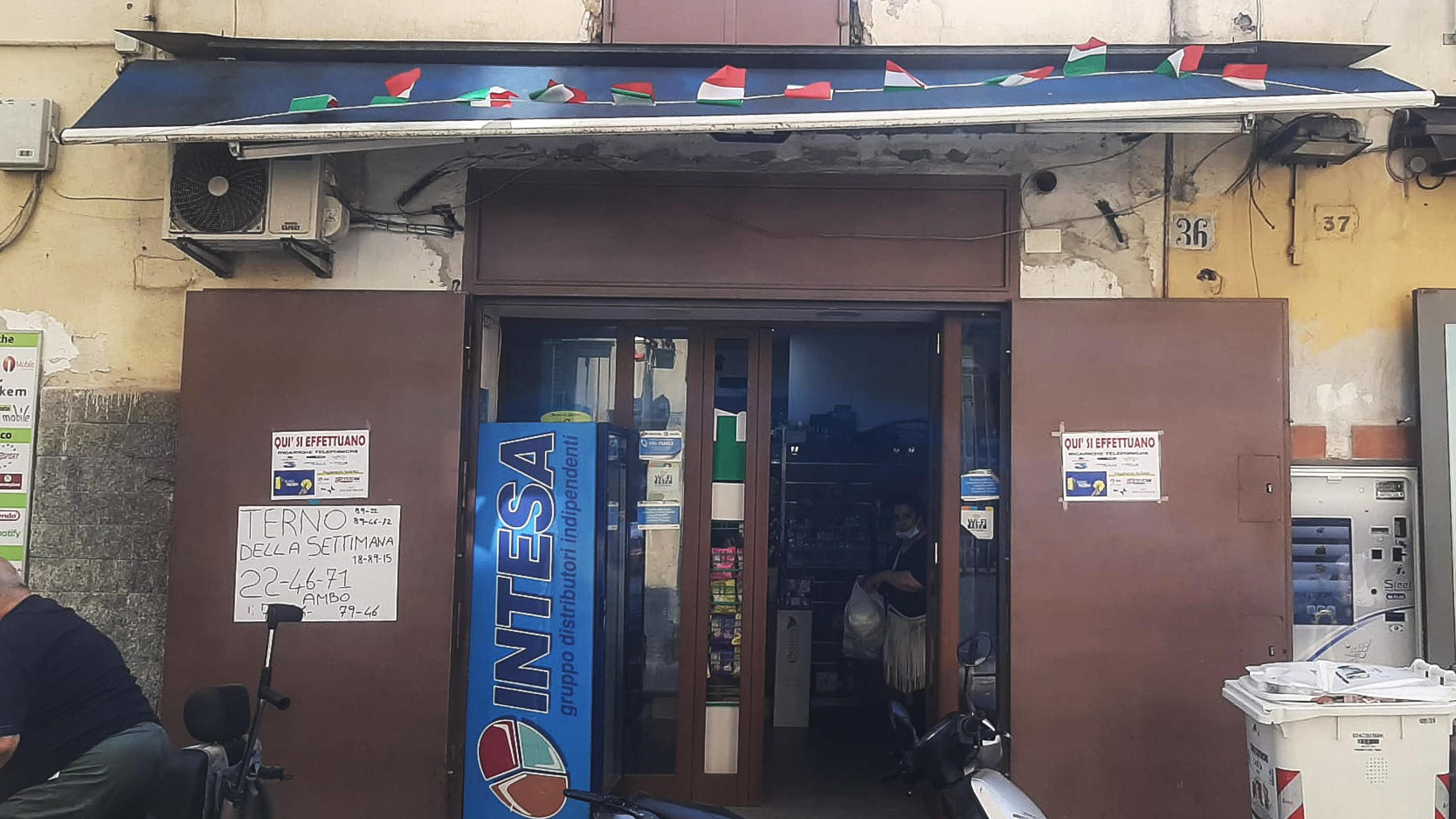 Tabakladen in Neapel