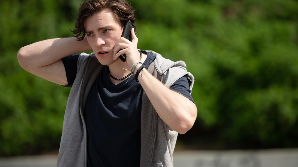 Yannik (Maximilian Schneider)