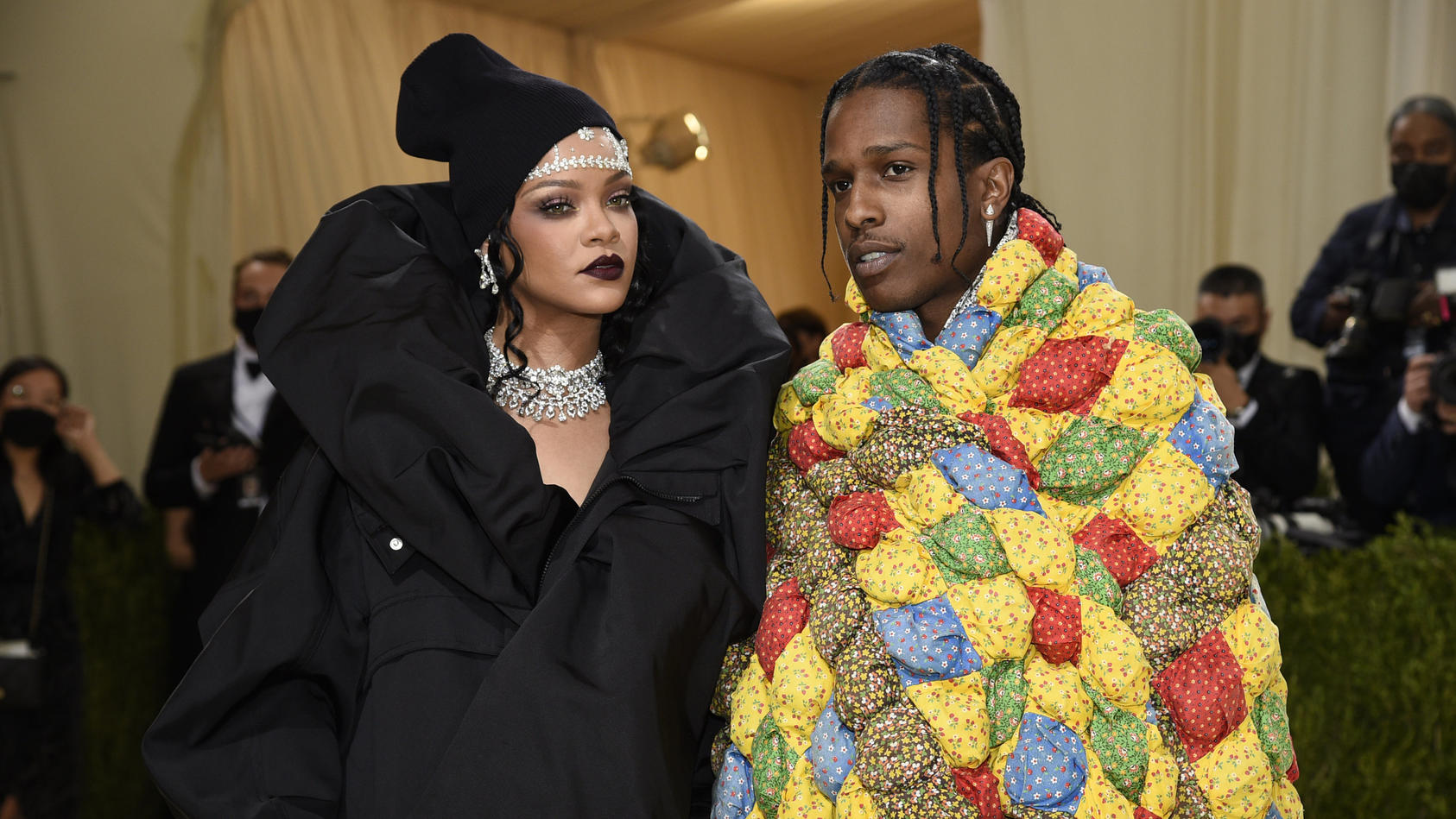 Rihanna und A$AP Rocky gemeinsam bei der Met Gala 2021.