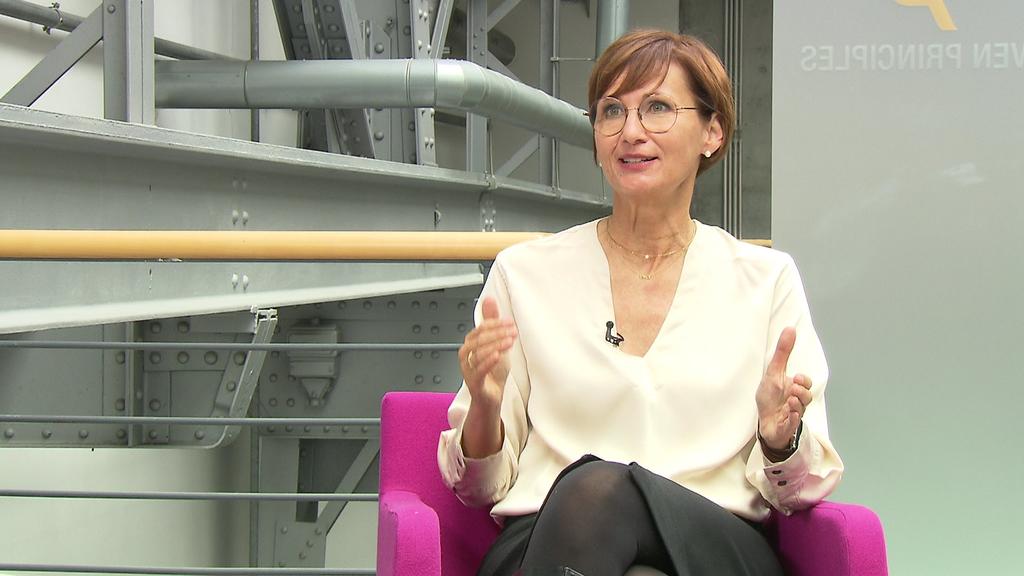 Hessens FDP-Spitzenkandidatin Bettina Stark-Watzinger will Entscheidungen des Bundestages für Bürger nachvollziehbarer machen.