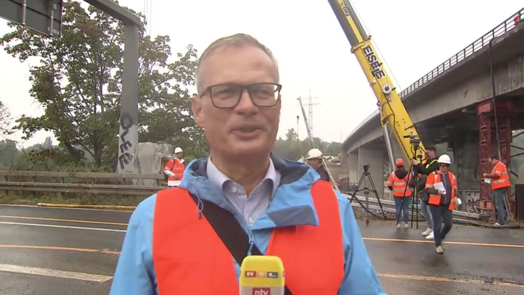 Joachim Nießner, Geschäftsführer WEMO-tec GmbH zeigt sich nach der erfolgreichen Bergung erleichtert.