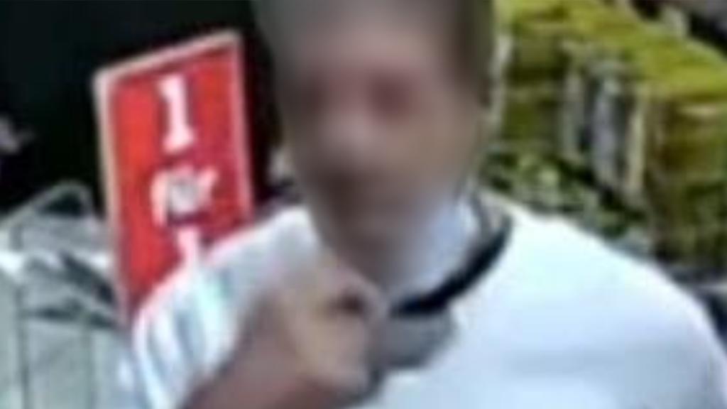 Das Polizeipräsidium Trier hatte Fotos des mutmaßlichen Täters veröffentlicht. Der Mann soll einen Tankstellen-Kassierer erschossen haben und befand sich zwischenzeitlich auf der Flucht. Nun wurde ein Verdächtiger festgenommen.