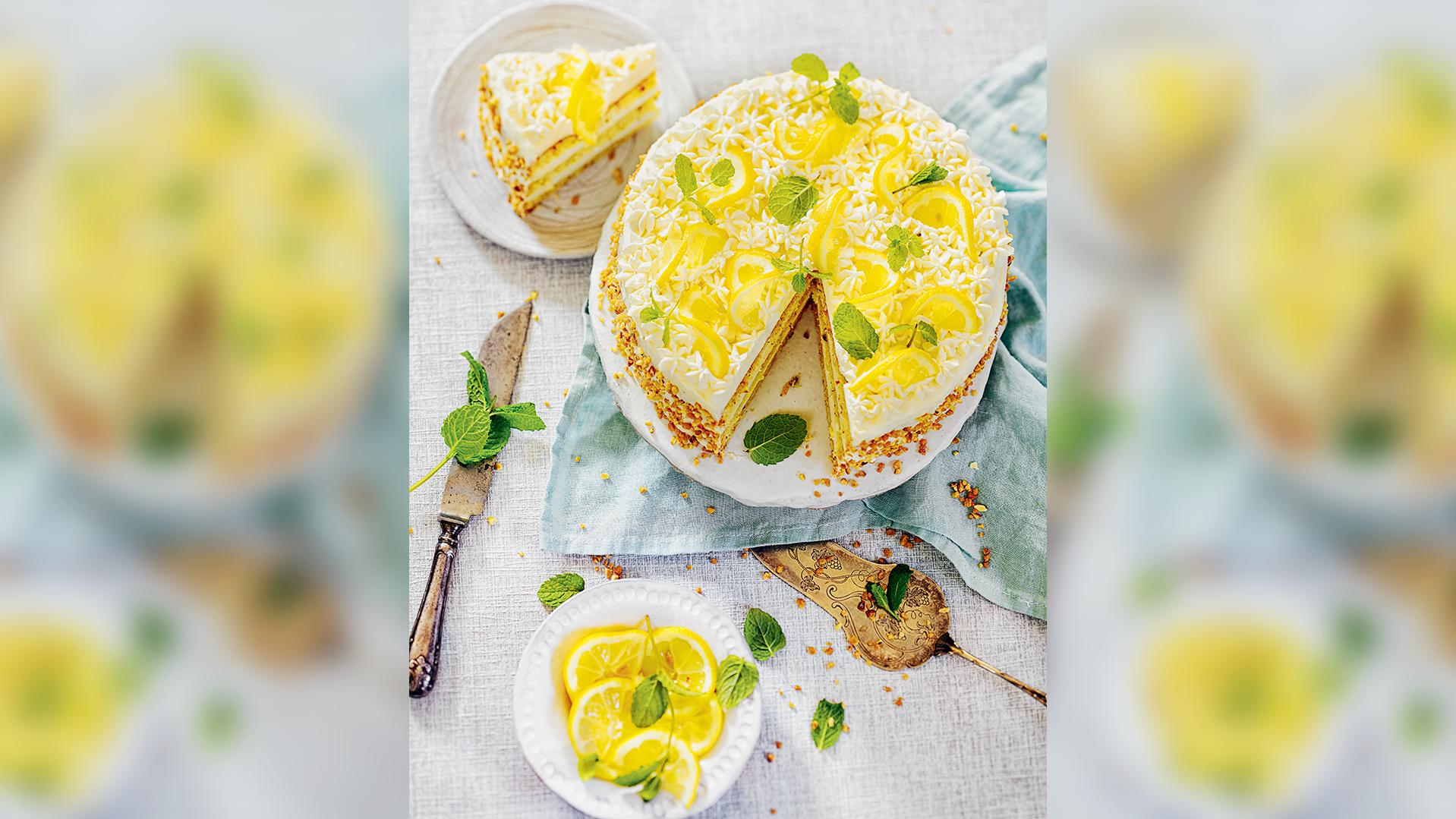 Die glutenfreie Zitronen-Nuss-Torte von Bloggerin Tanja Gruber.