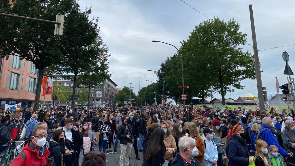 In Bremen werden rund 3000 Demonstranten erwartet.