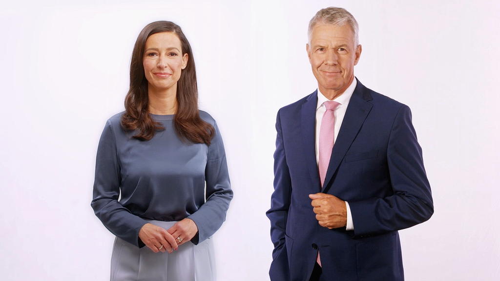 Peter Kloeppel und Pinar Atalay moderieren am Sonntag die Wahlsendung ab 17 Uhr. Schon ab 12 Uhr stimmen wir Sie auf den spannenden Wahlabend ein.