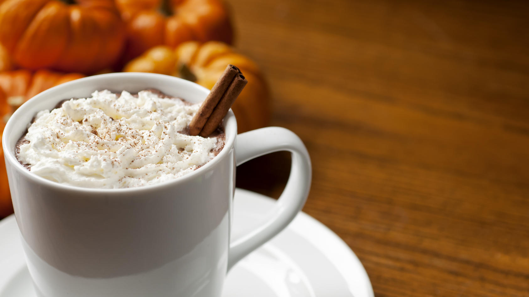 kalorienarm-und-proteinreich-rezept-fur-pumpkin-spice-latte-light