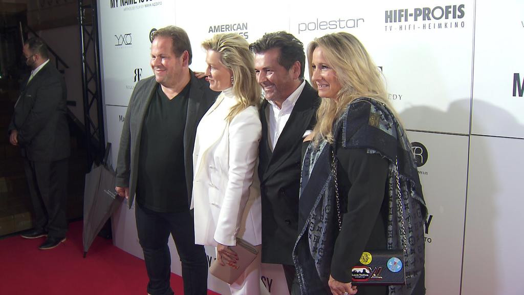 Mayk Azzato, gemeinsam mit seiner Ehefrau Francesca, Thomas Anders und Ehefrau Claudia