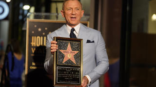 Daniel Craig enthüllt seinen Stern auf dem Walk of Fame.
