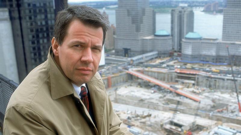 Peter Kloeppel berichtete für RTL über die Terroranschläge am 11. September, wofür er mit dem Mitteldeutschen Medienpreis Hans Klein (2001), dem Goldenen Gong und dem Adolf-Grimme-Preis 2002 ausgezeichnet wurde.