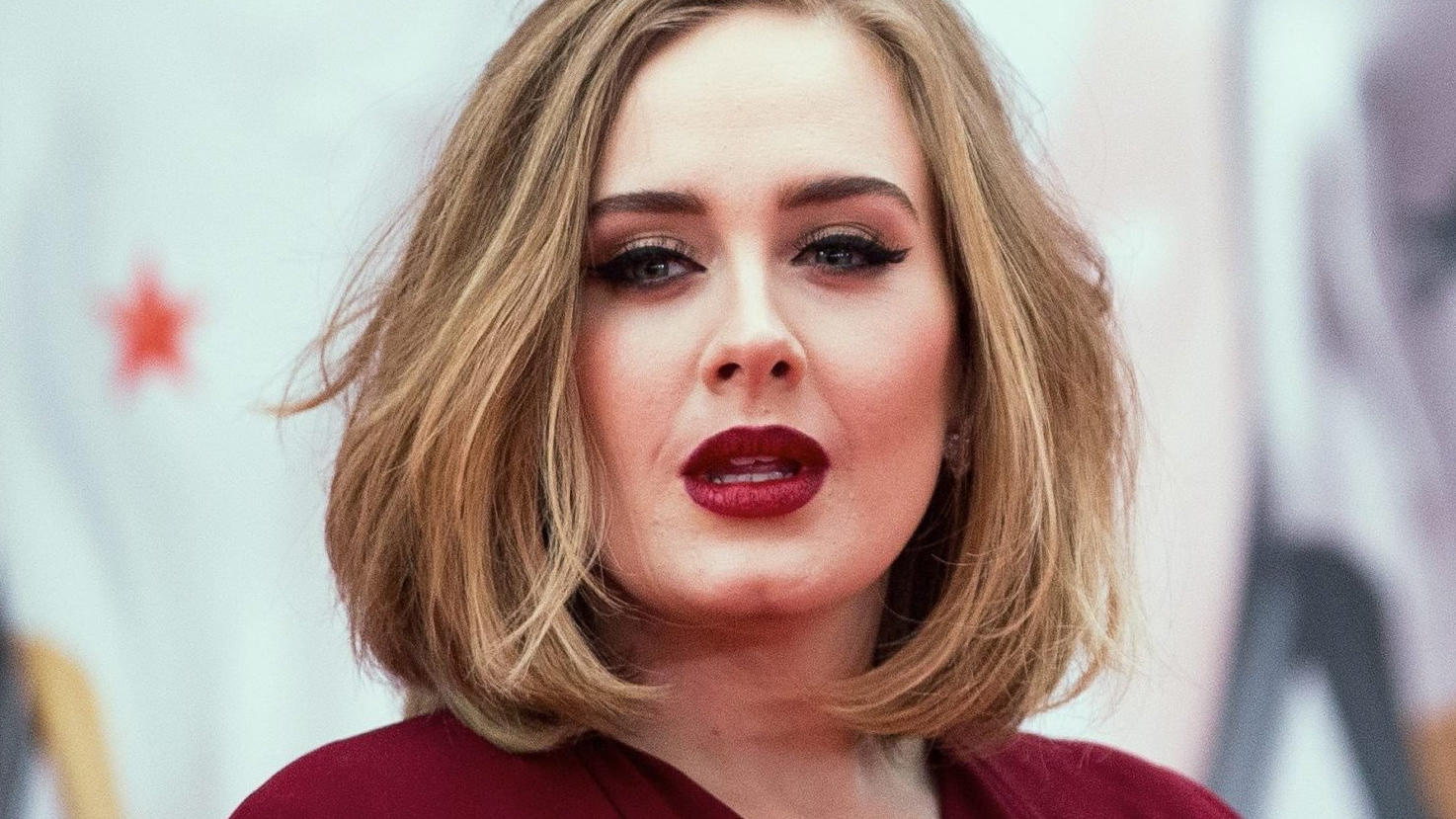 Adele erklärt im Interview mit der "Vogue", warum sie so stark abgenommen hat.
