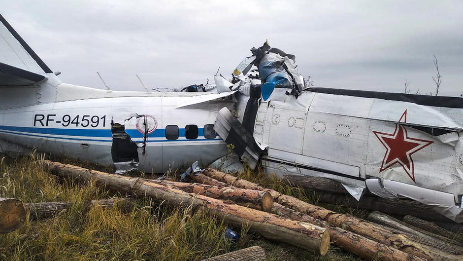 Mindestens 16 Tote bei Flugzeugabsturz in Russland