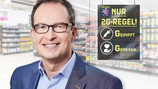 Dr. Specht vor Supermarkt (Collage)
