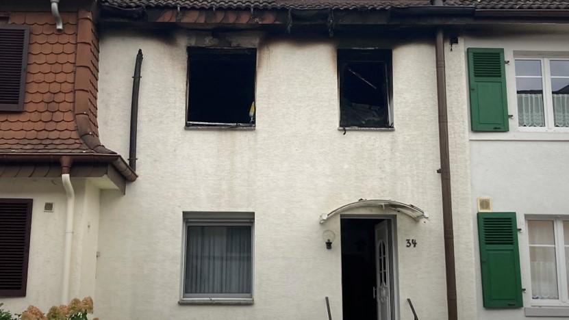 Frankfurt-Schwanheim: Über 50 Einsatzkräfte der Feuerwehr waren vor Ort.