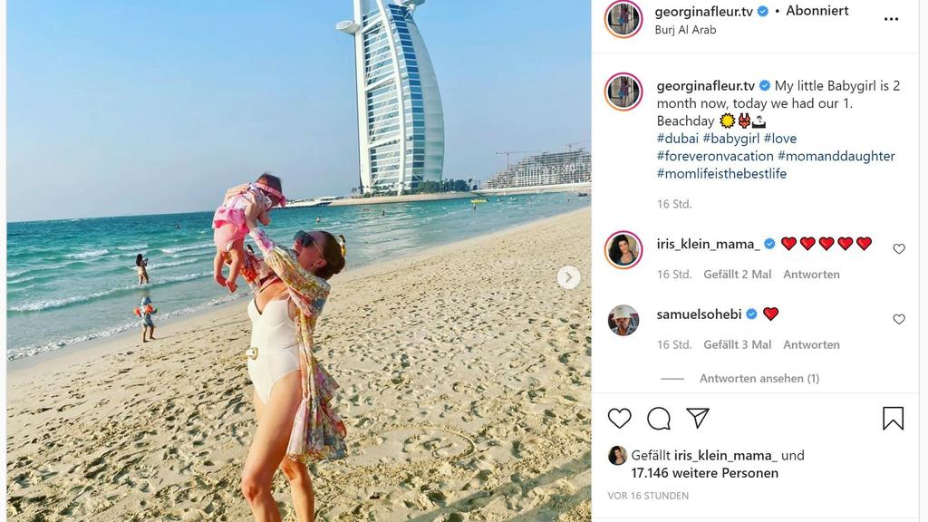Georgina Fleur zeigt sich mit ihrer Tochter am Stran von Dubai