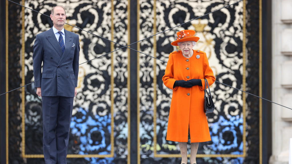 Stets fesch unterwegs, die Queen! Hier zu sehen bei der Eröffnung der "Commonwealth Games"