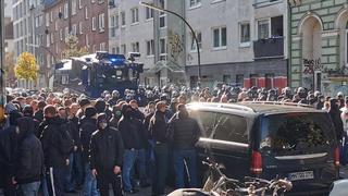 Platzverweise gegen Rostocker Fußball-Fans in Hamburg