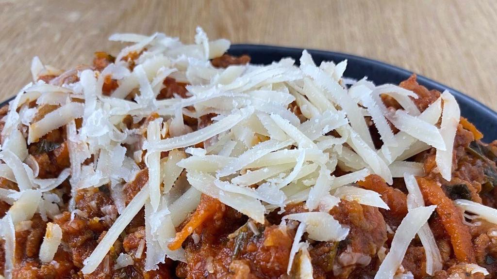 Ebenfalls von Koch Steffen Henssler empfohlen: Ein Rezept für Spaghetti Bolognese.