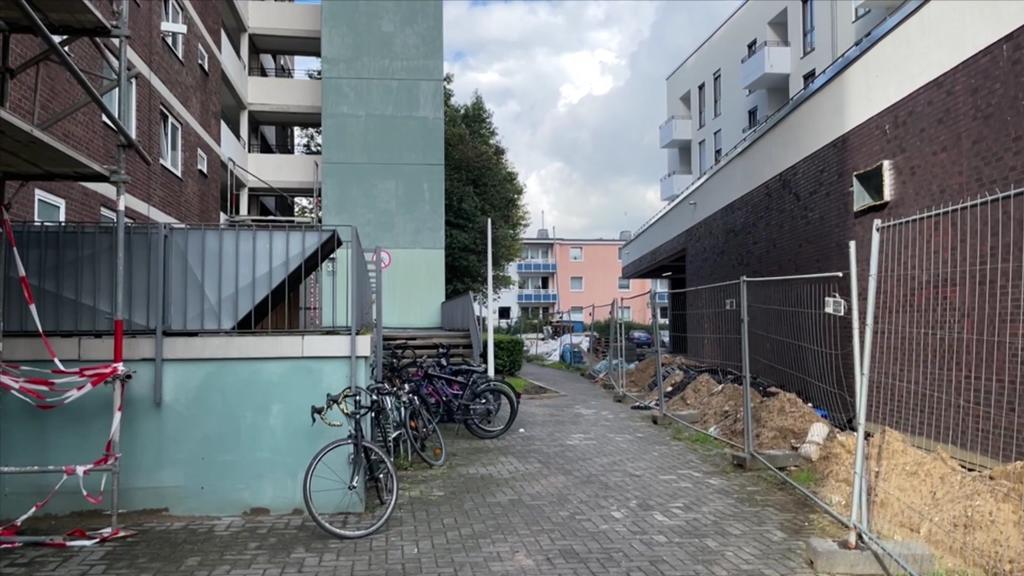 Direkt gegenüber werden jetzt Luxus-Wohnungen gebaut.