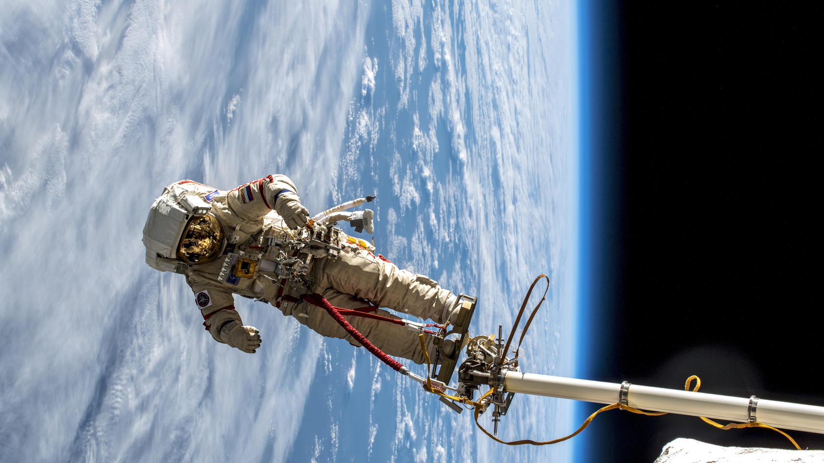 Außenbordeinsätze an der Raumstation (hier eines russischen Kosmonauten während der „Horizons-Mission) gehören zu den riskantesten Operationen im All.