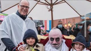 Fürst Albert von Monaco mit Gabriella und Jacques im Europa-Park in Rust.