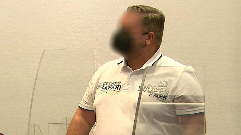 Sex Täter Vor Gericht In Bonn Er Soll Seine Ehefrau Mehrfach Im Schlaf Vergewaltigt Haben