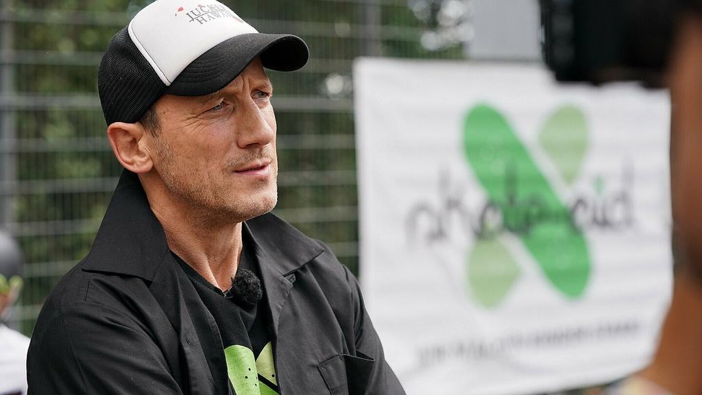 Schauspieler Wotan Wilke Möhring unterstützt „skate-aid international e.V.“ schon seit 15 Jahren