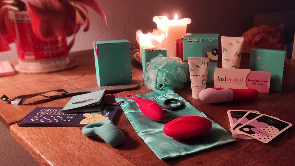 Ausgepackt! Einige Sextoys aus dem Amorelie Adventskalender.