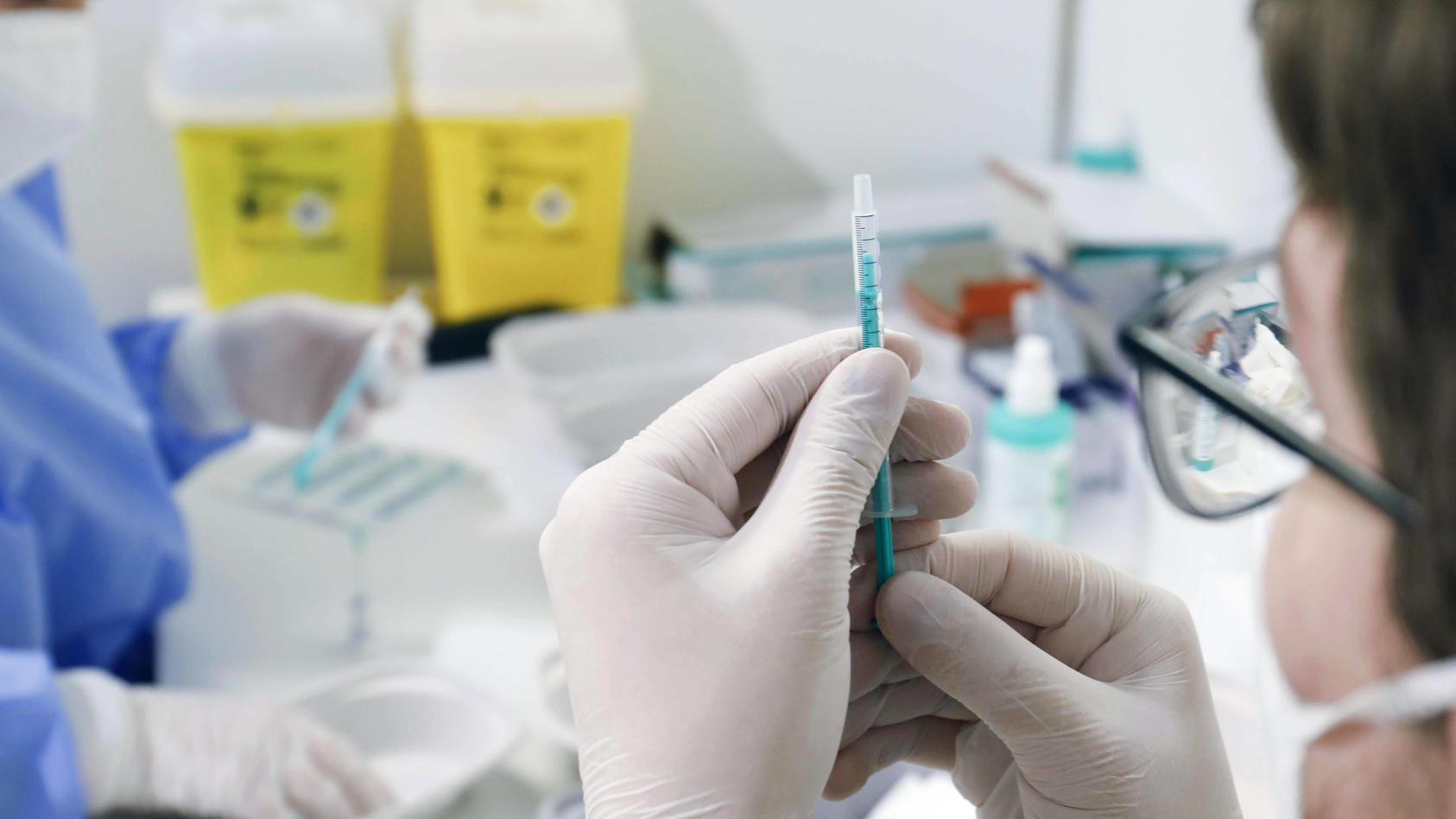 Biontech wird mehr Impfdosen an Deutschland liefern.