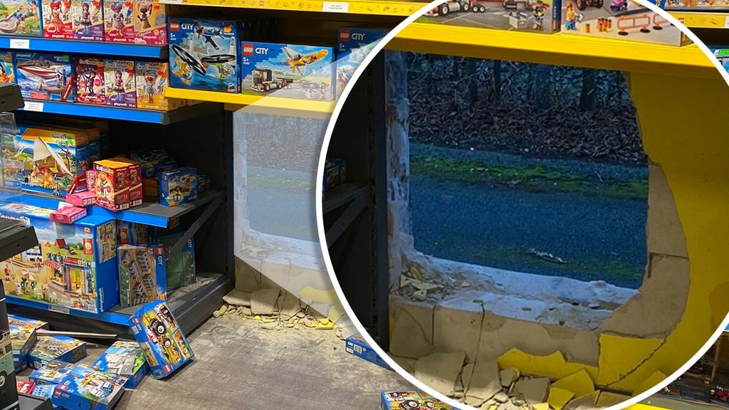 Massenhaft Lego durch Loch in Mauer zu Spielwarengeschäft in Lippstadt gestohlen