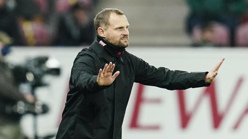 Bo Svensson, Trainer beim 1. FSV Mainz 05, gestikuliert. Foto: Uwe Anspach/dpa/Archiv