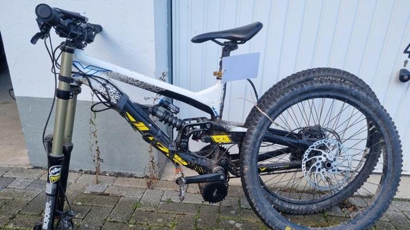 Das Polizeifoto zeigt ein illegal zum B-Bike umgerüstetes Fahrrad. Foto: Polizei Rhein-Erft