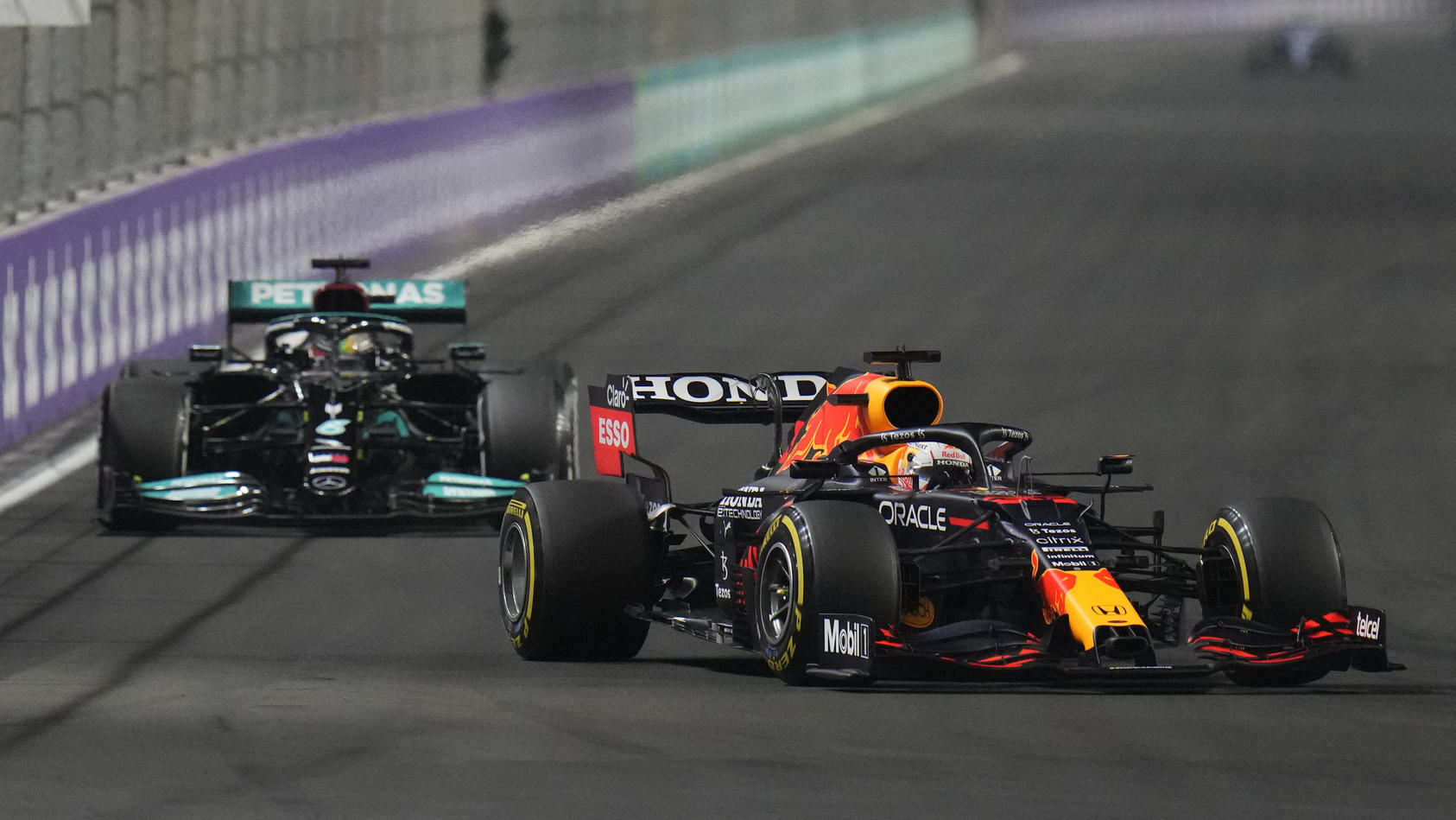 Beim Formel-1-Finale in Abu Dhabi kämpfen Max Verstappen und Lewis Hamilton um den Weltmeistertitel
