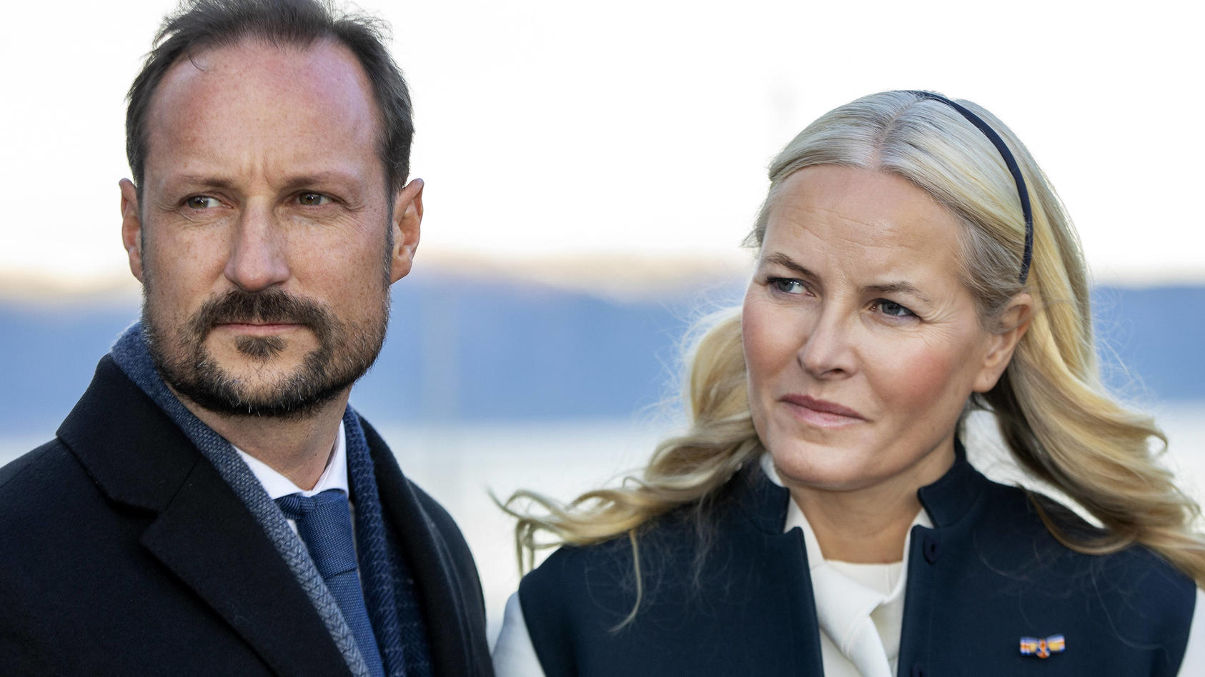  11-11-2021 Norway Prince Haakon and Princess Mette-Marit when arriving at the Trondheim Vaernes airport on the 3rd day of the 3 day statevisit to Norway.  PUBLICATIONxINxGERxSUIxAUTxONLY Copyright: xPPEx