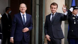 Olaf Scholz und Emmanuel Macron in Paris