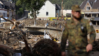 Nach dem Jahrhunderthochwasser war die Bundeswehr mit mehr als 2000 Soldaten vor Ort (Symbolbild)