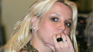 ARCHIV - 17.05.2006, USA, New_York: Sängerin Britney Spears. Hochzeit? Kinder? Karriere? - Nach dem Ende der langen Vormundschaft kann Britney Spears ihr Leben nun völlig neu anpacken. Am 02.12.2021 feiert Britney Spears ihren 40. Geburtstag. (zu dpa "Pop-Prinzessin ohne Vormund - Britney Spears wird 40") Foto: Cau-Guerin/Abaca/dpa +++ dpa-Bildfunk +++